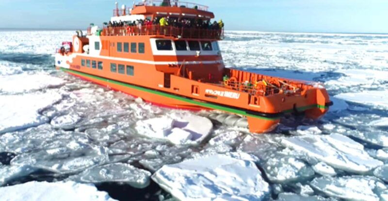 hokkaido-asahiyama-zoo-icebreaker-garinko-go-sunset-tour