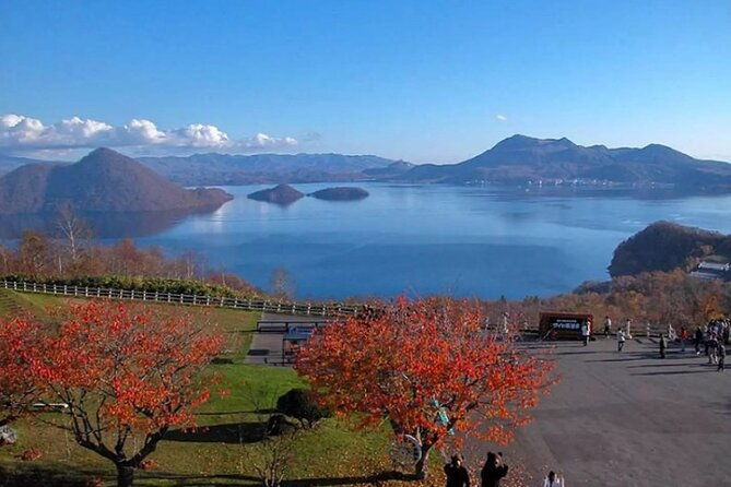 hokkaido-day-tour-from-sapporo-with-bear-park-option