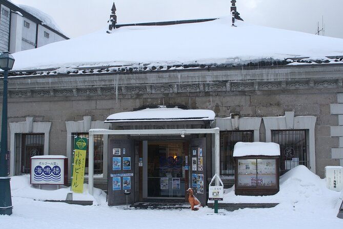 hokkaido-otaru-aquarium-ropeway-cinematic-bus-tour-from-sapporo