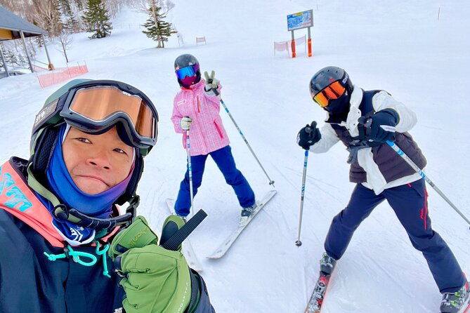 hokkaido-ski-and-snowboard-lessons-with-free-shuttle-service