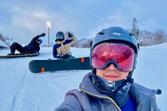hokkaido-ski-and-snowboard-lessons-with-free-shuttle-service
