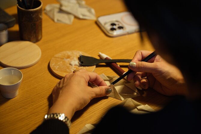 hokkaido-washi-crafts-experience-in-oritos-studio-tour