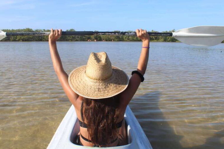 holbox-guided-sunrise-sunset-kayak-tour-by-mangrove-reserve
