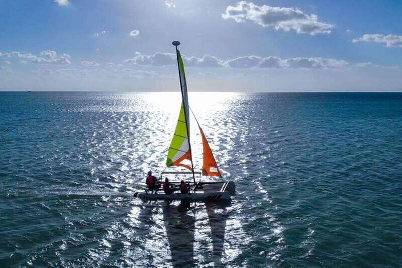 Holbox: Sailing in paradise - Key Points