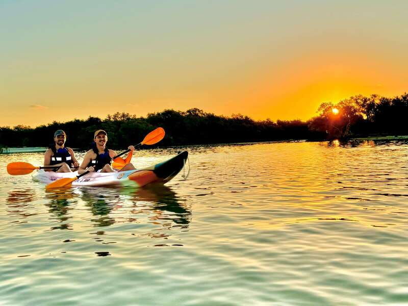 holbox-sunrise-mangrove-kayak-tour