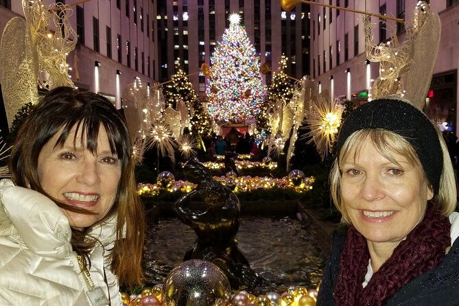 holiday-lights-extravaganza-walking-tour