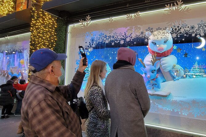 holiday-lights-extravaganza-walking-tour