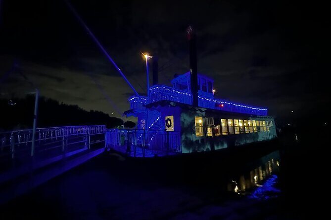 Holiday Nights Boat Ride in Saint Cloud Florida - Who Will Love This Experience?
