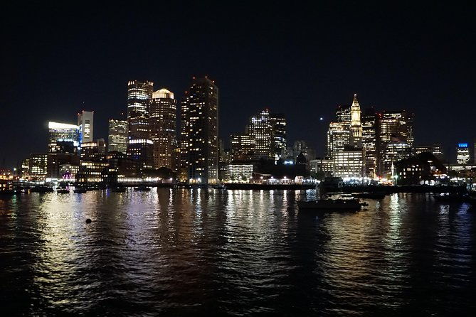holiday-sunset-cruise-in-boston-harbor