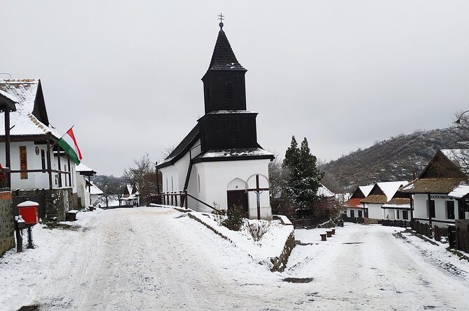 HOLLÓK UNESCO World Heritage site + Eger Castle Private guided tour - Practicalities and What to Expect