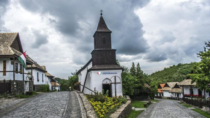 holloko-ethnographic-village-day-tour-from-budapest