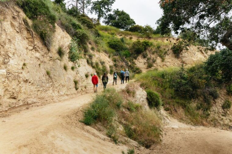 hollywood-sign-hiking-tour-to-griffith-observatory-2