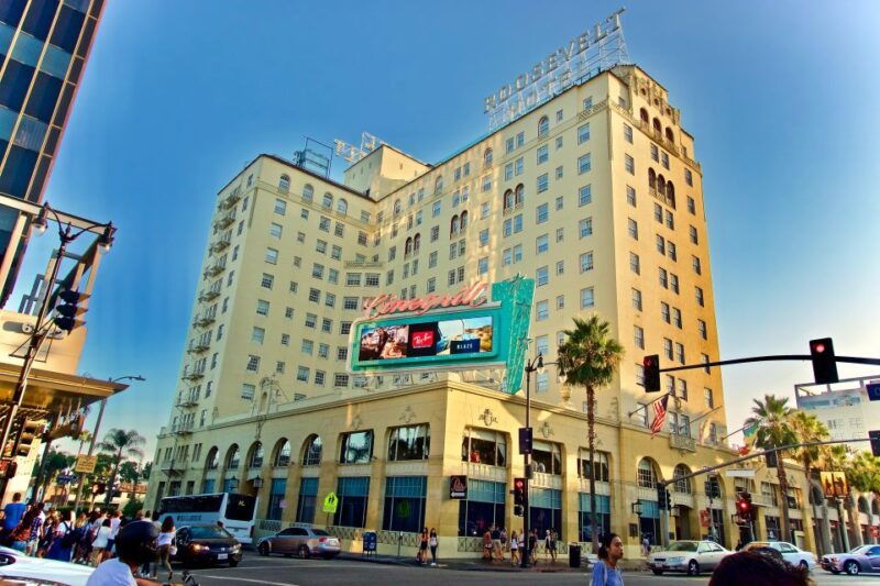 hollywood-walking-and-hiking-sunset-tour-with-scott-blue