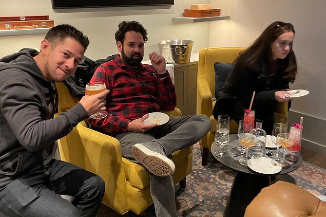 holy-citys-cocktail-tasting-with-true-crime-stories