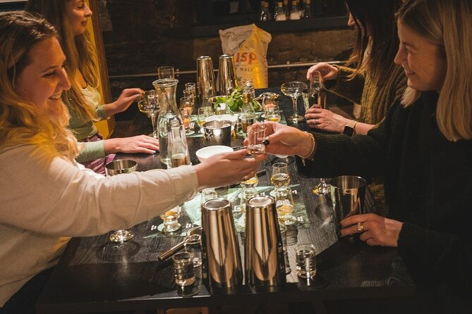 holyrood-distillery-gin-tasting-and-cocktail-making-experience-2
