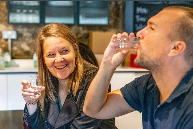 holyrood-distillery-gin-tasting-and-cocktail-making-experience-2