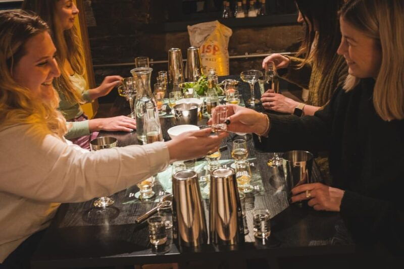 holyrood-distillery-gin-tasting-cocktail-making-experience