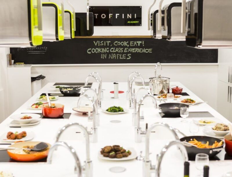 homemade-neapolitan-pizza-experience