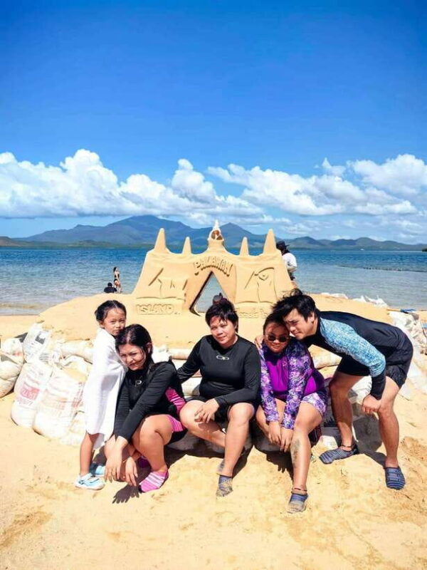 honda-bay-island-hopping-cowrie-island