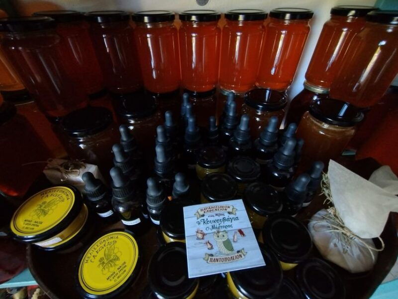 honey-tasting-on-naxos-island