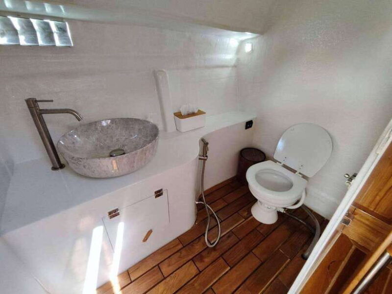 hong-islands-4-islands-private-trip-by-luxury-speed-boat