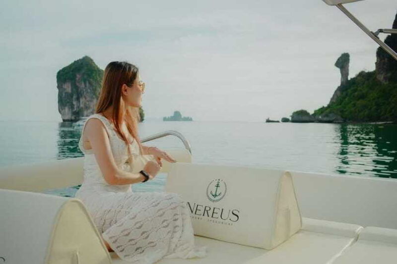 hong-islands-4-islands-sunset-trip-by-luxury-speed-boat