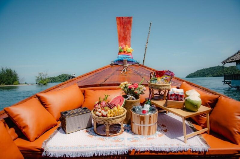 hong-islands-departing-from-koh-yao-by-luxury-vintage-boat