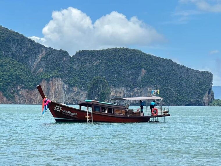 hong-islands-departing-from-koh-yao-by-luxury-vintage-boat
