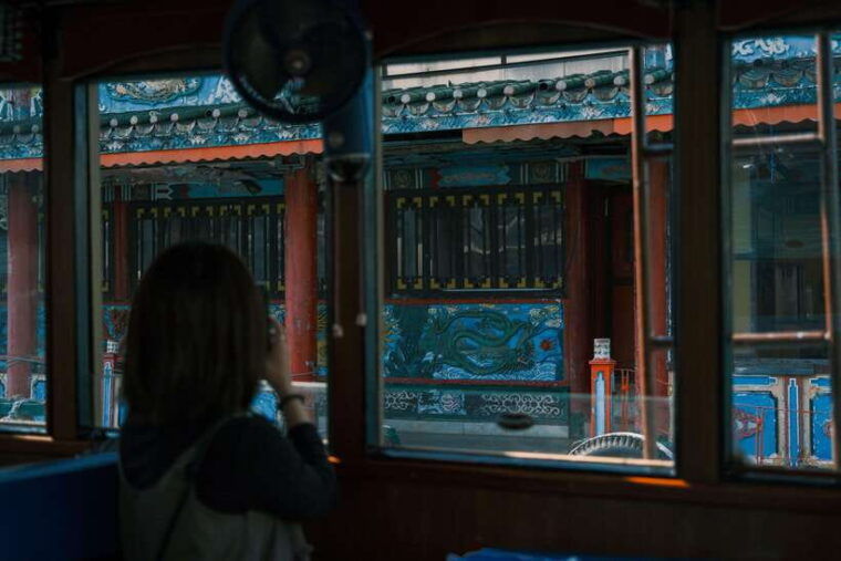 hong-kong-aberdeen-boat-tour-and-visit-floating-museum