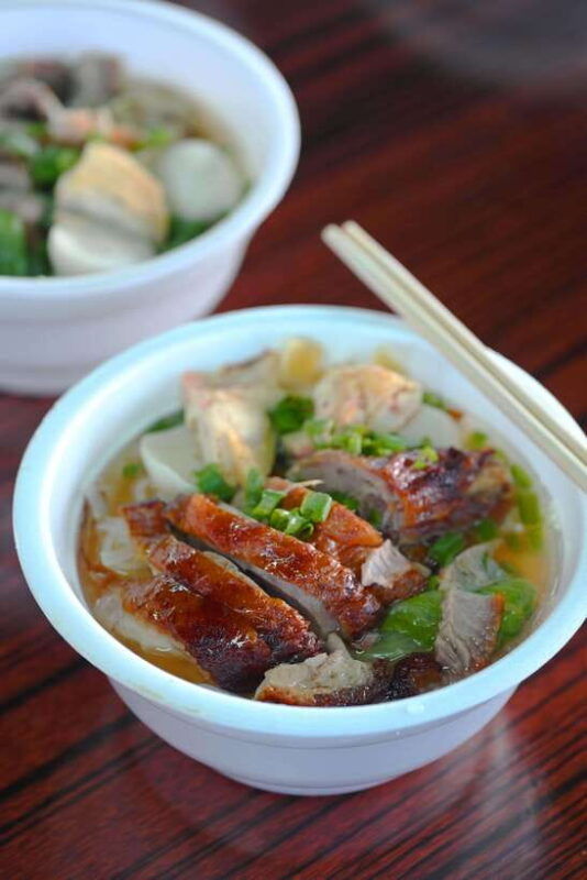 hong-kong-aberdeen-private-sampan-cruise-w-noodles-lunch