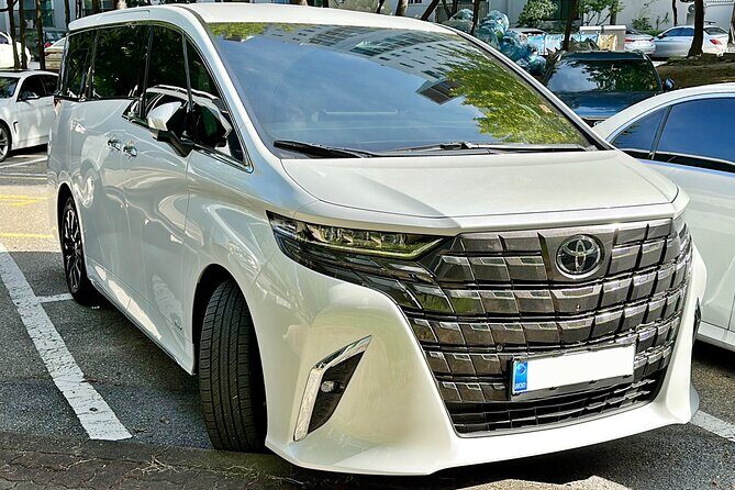 Hong Kong Airport (HKG) Transfer to Guangzhou by Toyota Alphard - Introduction