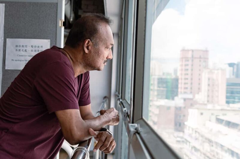 Hong Kong: Dark Side of Hong Kong Caged Homes Walking Tour - Key Points