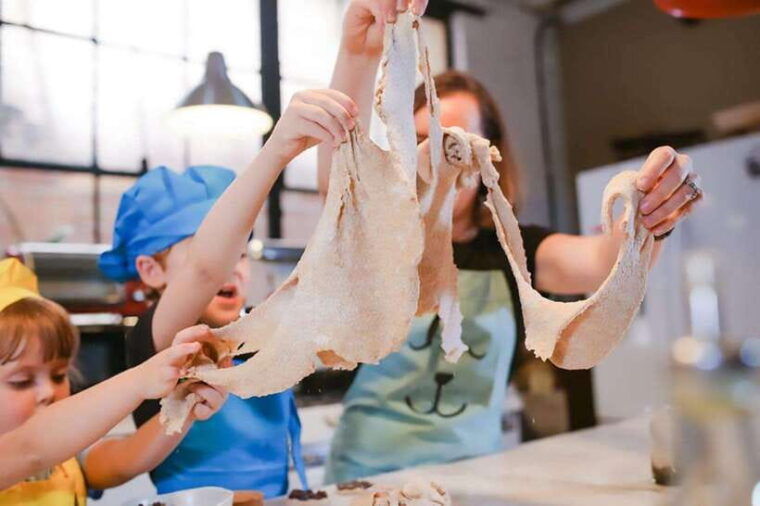 hong-kong-diy-baking-workshop-airy-teddy-cake-sandwich