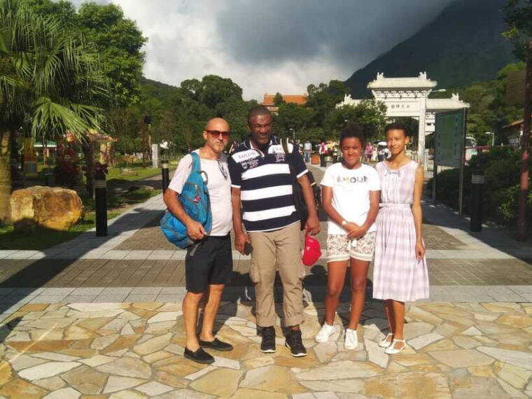 hong-kong-must-see-attractions-walking-tour-with-a-guide