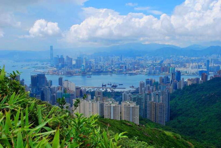 hong-kong-must-see-attractions-walking-tour-with-a-guide