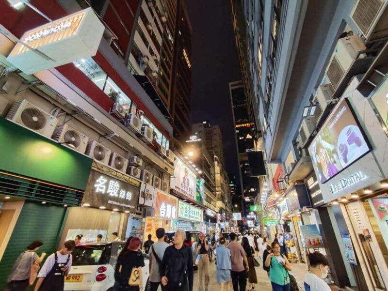 hong-kong-night-adventure-and-foodie-tour