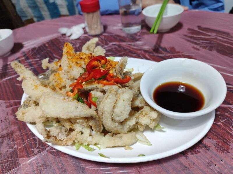 hong-kong-night-adventure-and-foodie-tour