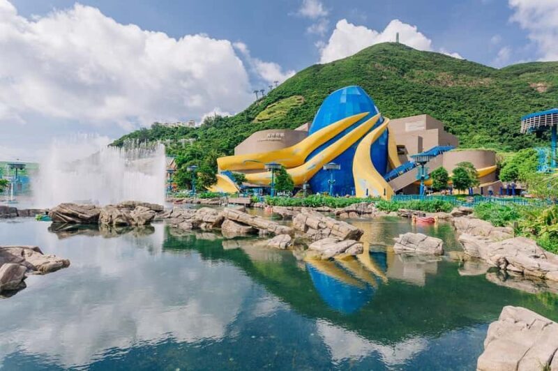 Hong Kong: Ocean Park Entry Ticket+ Superior Set Meal Coupon - What to Expect at Ocean Park Hong Kong