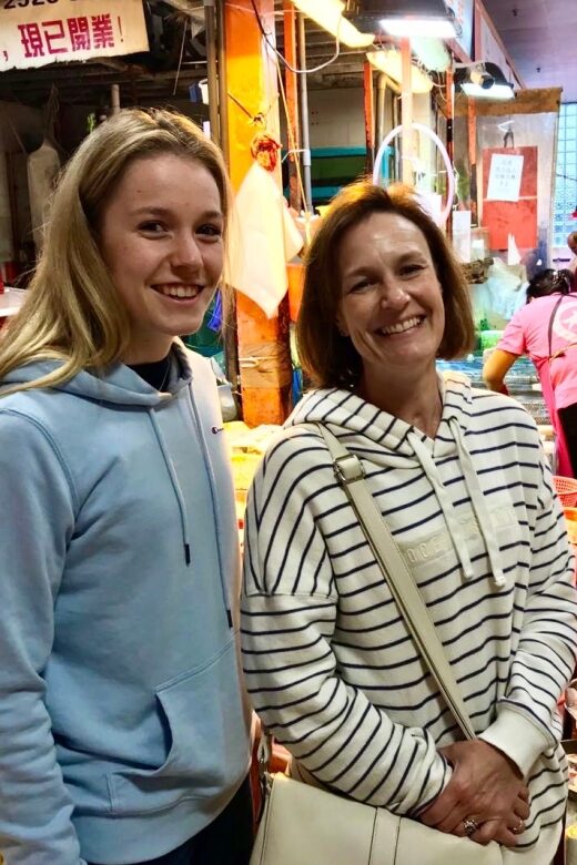 Hong Kong: Private Street Food Tour with a Local Insider - Key Points