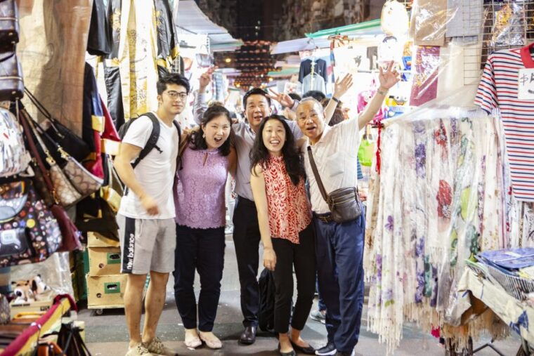 hong-kong-private-walking-city-tour-with-a-local-guide