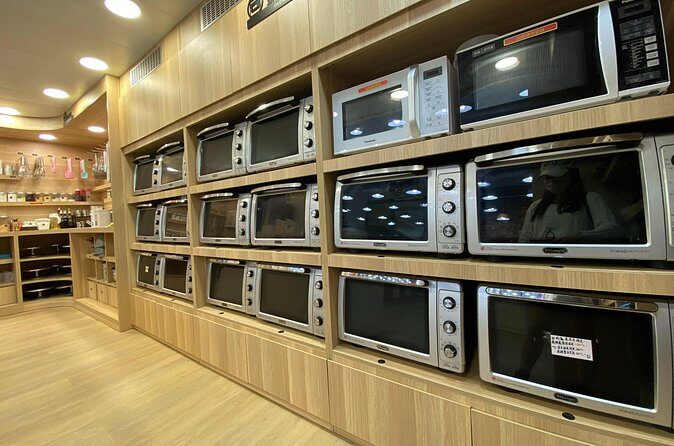 Hong Kong self-service baking experience: making custard mooncakes - Who Will Love This Experience?