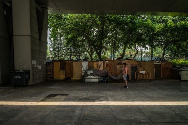 hong-kong-the-dark-side-of-the-city-walking-tour