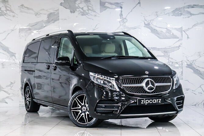 Hong Kong Transport Experience With Mercedes Benz V-Class - Who Will Love This Experience?