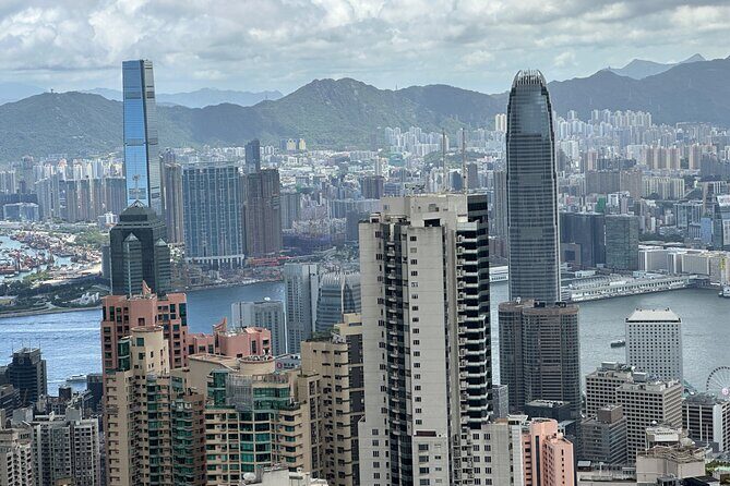 Hong Kong's Top 2 sites: Private Victoria Peak & Big Buddha Tour - A Closer Look at the Tour Experience