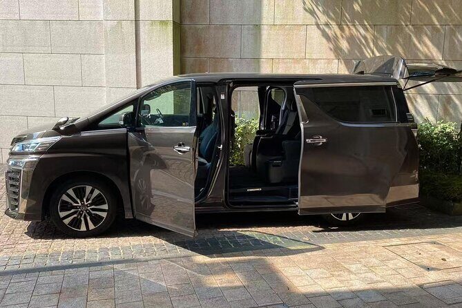 Hongkong Airport Transfer to HK downtown: Private, Meet & Greet - Who Will Love This Service?