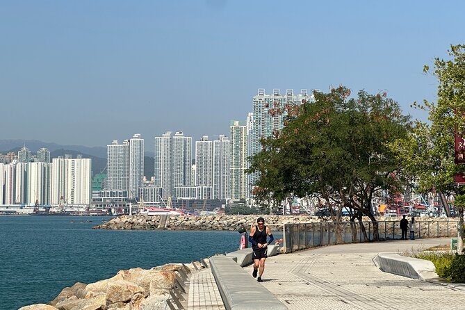 HongKong One Day Tour with Lunch and Public Transportation - FAQ