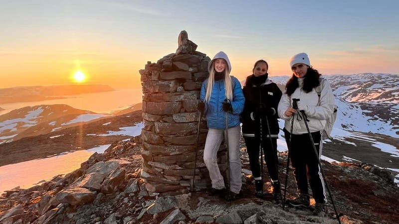 Honningsvåg: Hiking Tour. Arctic Ocean Views from Mountains - An In-Depth Look at the Honningsvåg Hiking Tour