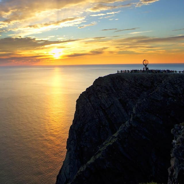 honningsvag-north-cape-summer-tour-with-sami-family-visit