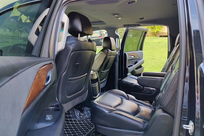 honolulu-airport-koolina-hotels-private-transfer-by-luxury-suvup-to-5-people