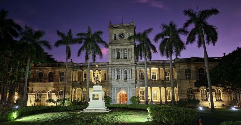honolulu-downtown-ghostly-night-marchers-walking-tour